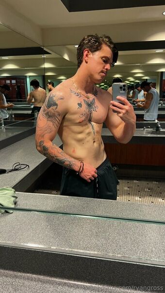 ryangross Голе фотографије OnlyFans 9