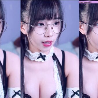 s201111 Голе фотографије OnlyFans 24