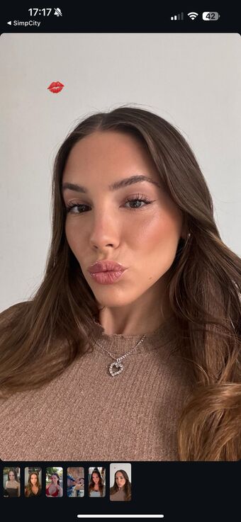 Sara Fernandez Голе фотографије OnlyFans 4