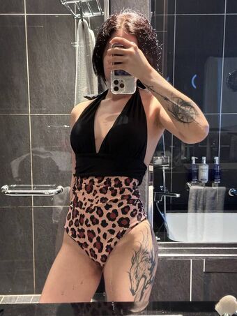 Scarletspyada Голе фотографије OnlyFans 25