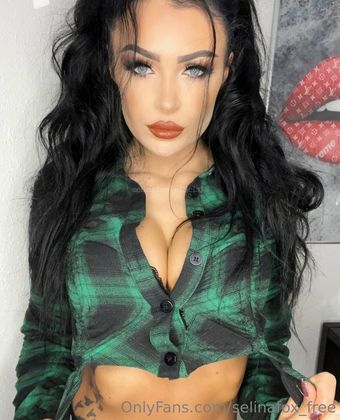 Selina Fox
