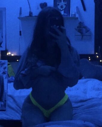 Sendji Голе фотографије OnlyFans 4