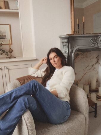 Serinda Swan Голе фотографије OnlyFans 253