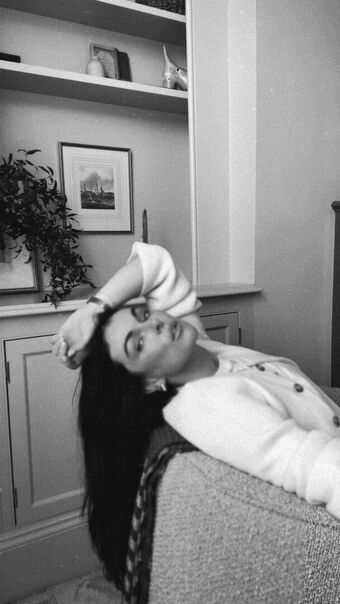 Serinda Swan Голе фотографије OnlyFans 259