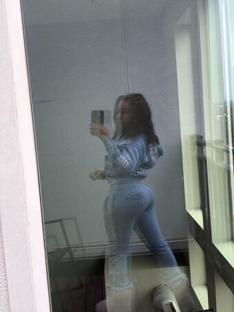 shefinesse3x