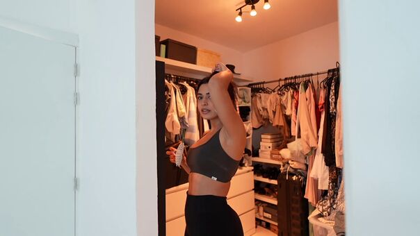 Shirin Azami Голе фотографије OnlyFans 655