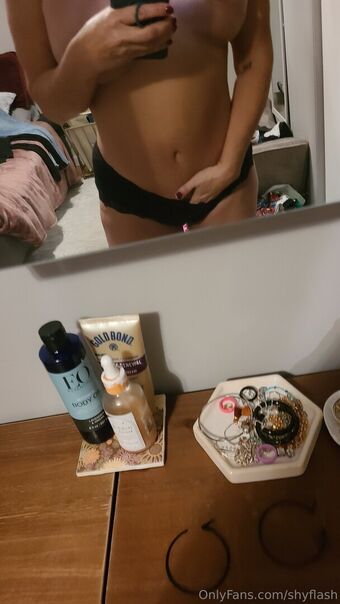 shyflash Голе фотографије OnlyFans 10