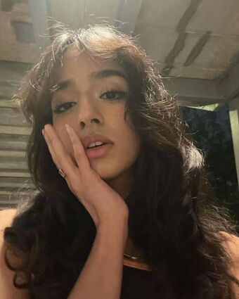 Sia Kumar Голе фотографије OnlyFans 4