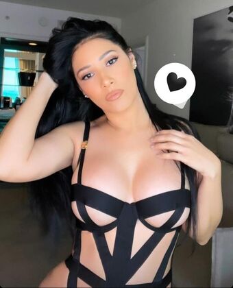 Simaria Голе фотографије OnlyFans 48