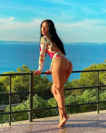 Simaria Голе фотографије OnlyFans 55