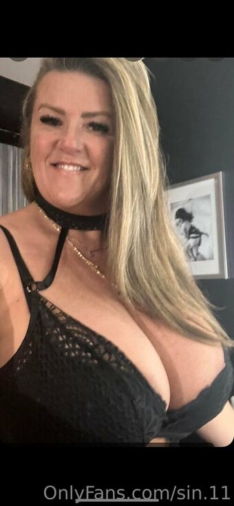 sin.free Голе фотографије OnlyFans 16