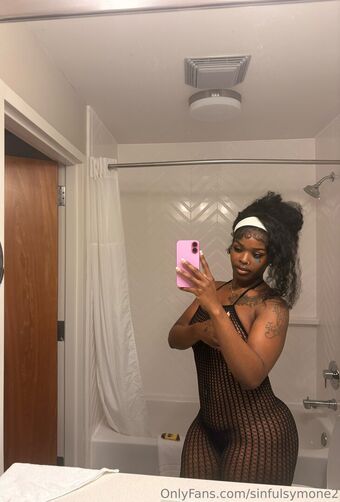 sinfulsymone2 Голе фотографије OnlyFans 2