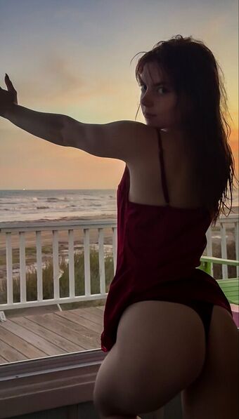 Sinonsilk Голе фотографије OnlyFans 16