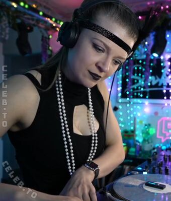 Sintica Голе фотографије OnlyFans 66