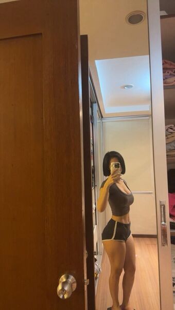 Siobe Lim Голе фотографије OnlyFans 65
