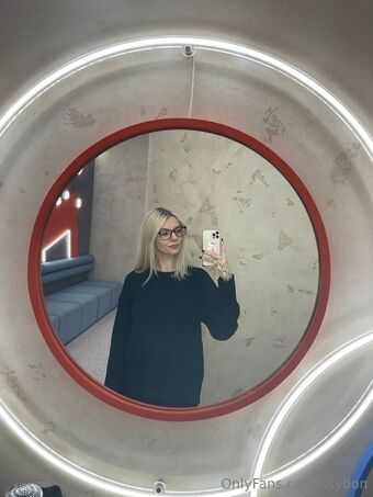 Skybon Голе фотографије OnlyFans 57