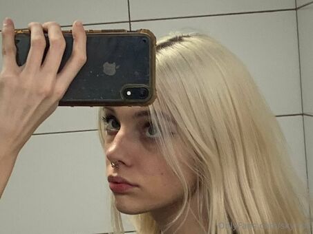 Skybon Голе фотографије OnlyFans 58