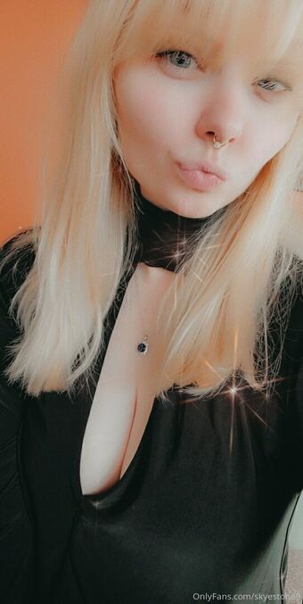 skyestone9 Голе фотографије OnlyFans 2