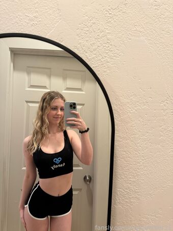 skysummer21 Голе фотографије OnlyFans 20