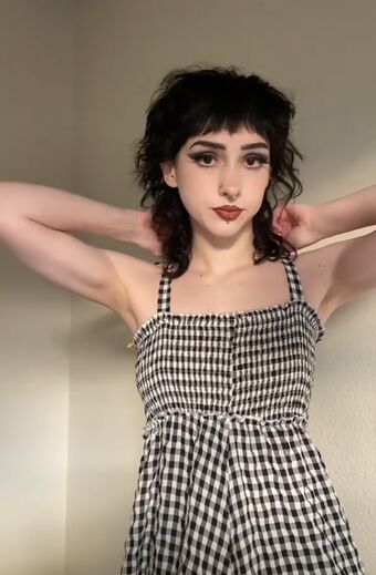 smallwoundedfawn Голе фотографије OnlyFans 13