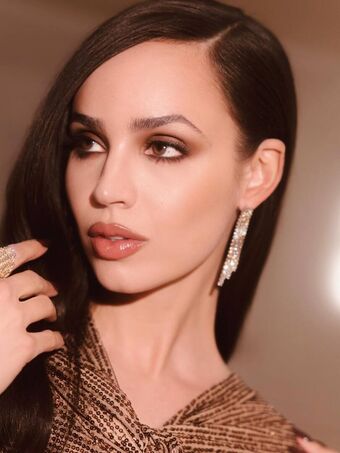 Sofia Carson Голе фотографије OnlyFans 97