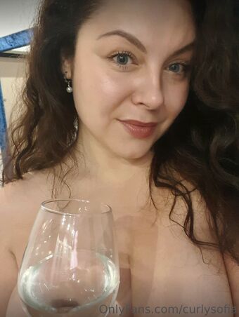Sofia Curly Голе фотографије OnlyFans 37