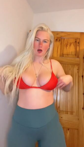 Sofia White Голе фотографије OnlyFans 7