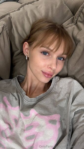 sofiaaamillerrr Голе фотографије OnlyFans 57