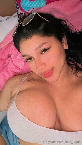sofie_juggs Голе фотографије OnlyFans 7