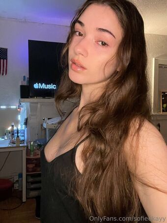 Sofie Kay Голе фотографије OnlyFans 7