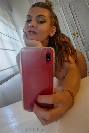 Sol Sanchez Голе фотографије OnlyFans 17