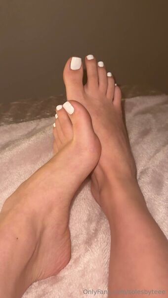 solesbyteee Голе фотографије OnlyFans 10