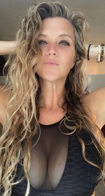 sonnirae Голе фотографије OnlyFans 10