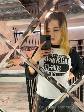 sonyahill Голе фотографије OnlyFans 4