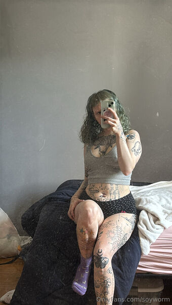 soyworm Голе фотографије OnlyFans 41