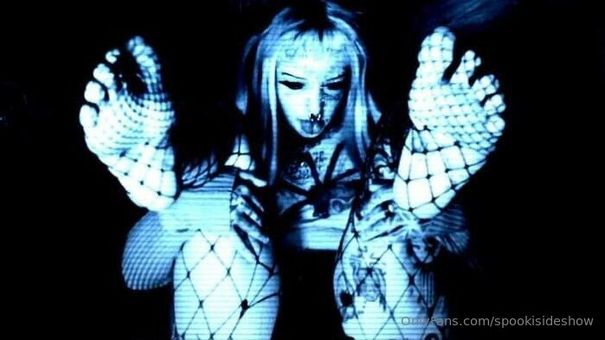 spookisideshow