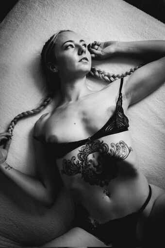 StarInTheMaking Голе фотографије OnlyFans 12
