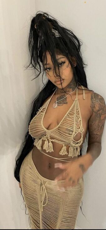 Summer Walker Голе фотографије OnlyFans 8