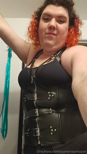 supremeamazon Голе фотографије OnlyFans 2