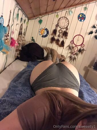 Sweeety Голе фотографије OnlyFans 26