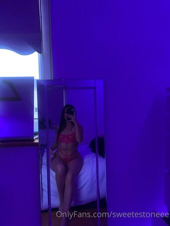 sweetestoneee Голе фотографије OnlyFans 11