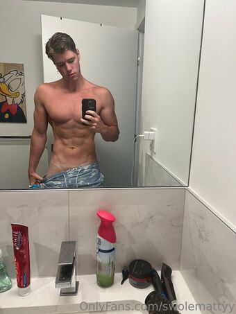 swolemattyy Голе фотографије OnlyFans 22