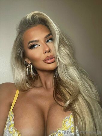 Sylvijaa Голе фотографије OnlyFans 29