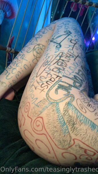 teasinglytrashed Голе фотографије OnlyFans 16