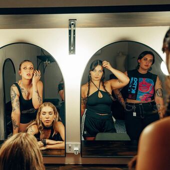 Teen Jesus & The Jean Teasers