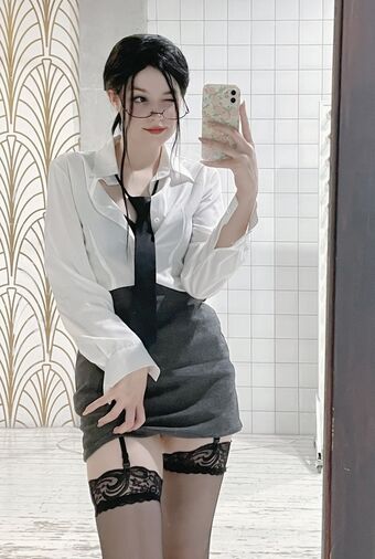 tenletters Голе фотографије OnlyFans 355