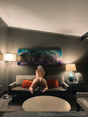 Theclaw_