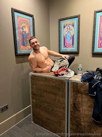 thegeordieadonisfree