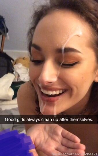 therosiecheeks Голе фотографије OnlyFans 4