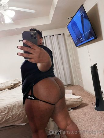 thotphi1 Голе фотографије OnlyFans 3